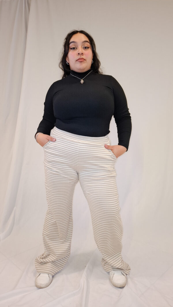 Pantalón palazzo con rayas