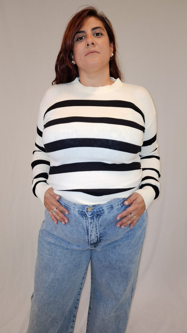 Sueter liviano - Image 4