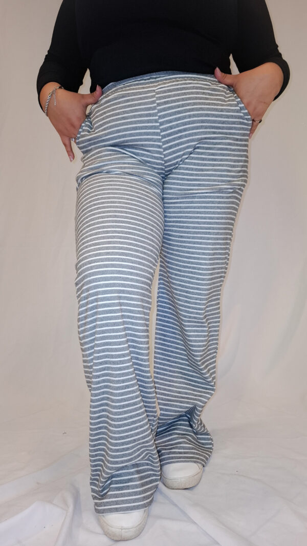 Pantalón palazzo con rayas - Image 2